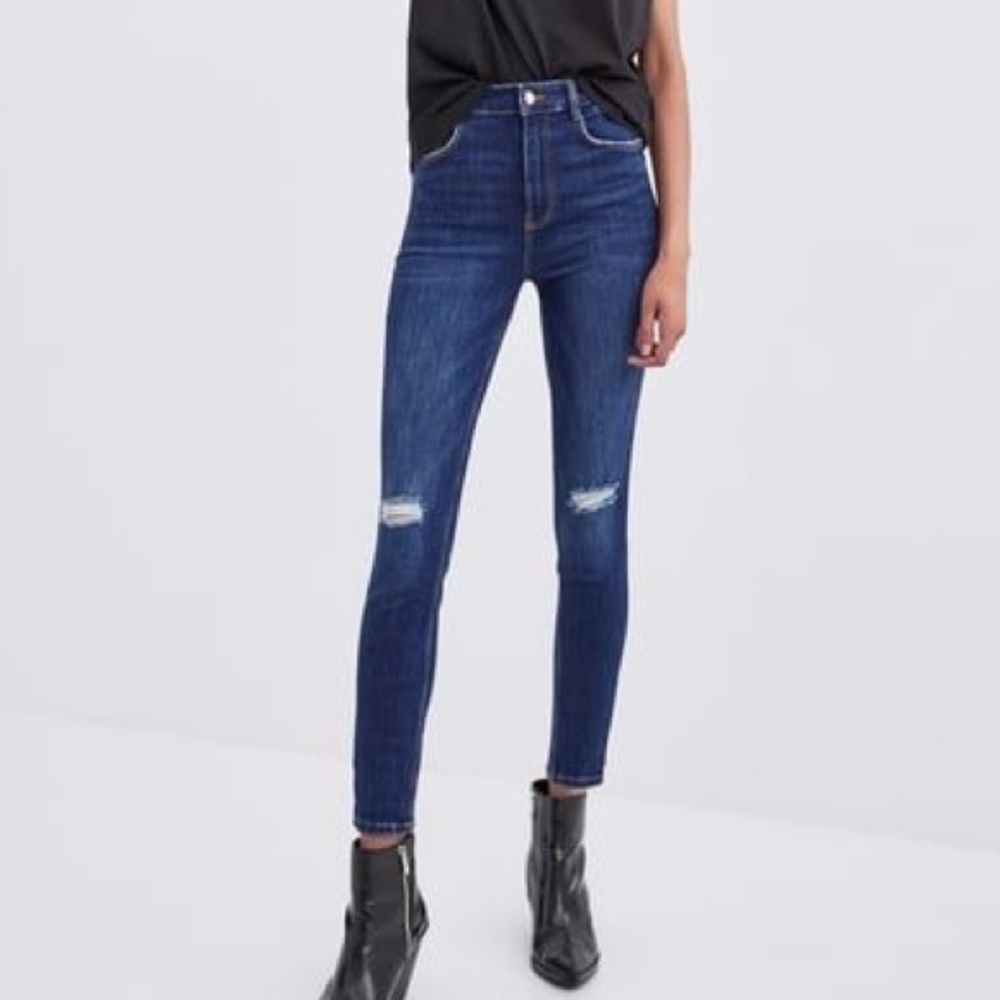 NEW Zara Woman Premium Knee Ripped Skinny Jeans